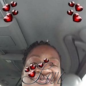 Meet your Posher, Hassana